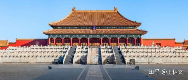 珐琅彩，唯一制胎于景德镇，却完形于京城皇宫的瓷器
